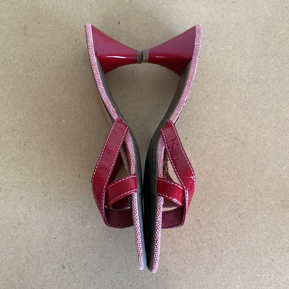 Madden Girl Red Sandals. Size 10 - Picture 3 of 6